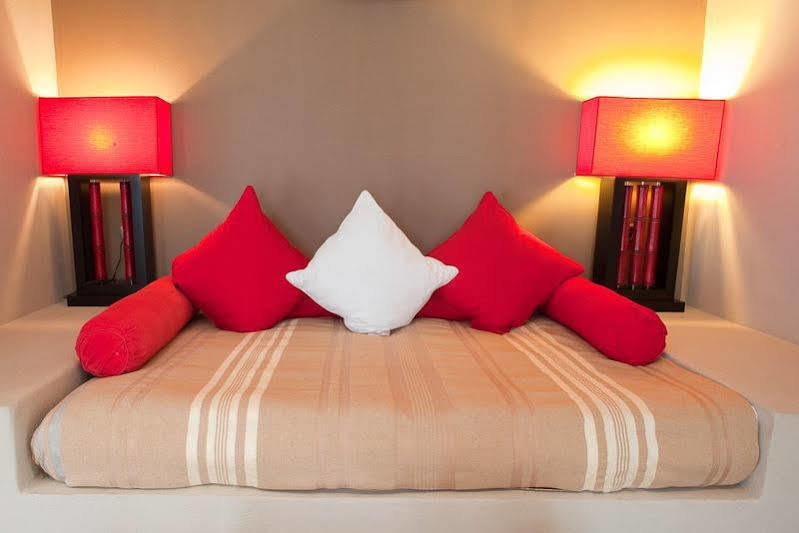 Agroturismo Atzaro Santa Eularia des Riu Exteriör bild