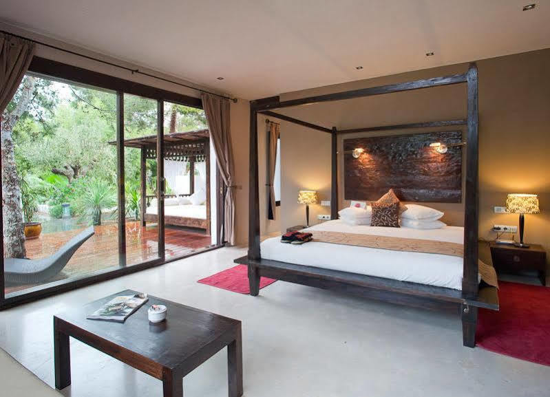 Agroturismo Atzaro Santa Eularia des Riu Exteriör bild
