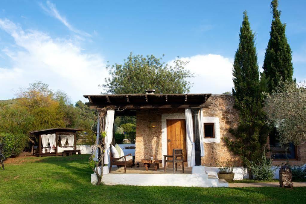 Agroturismo Atzaro Santa Eularia des Riu Exteriör bild